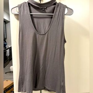 Express tank top with choker